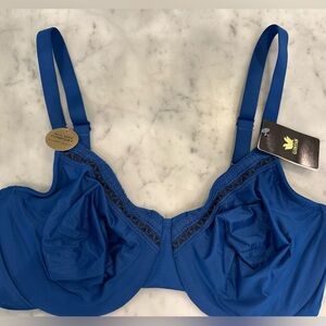 Brand new NWT Wacoal bra 34DD